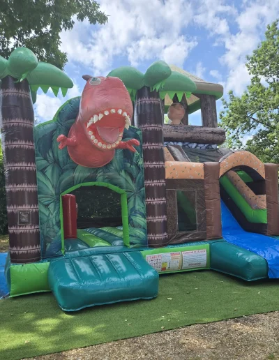 Château gonflable Dinosaure