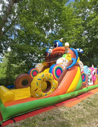 Parcours gonflable Candy