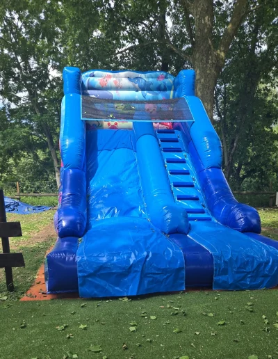 Toboggan gonflable Océan
